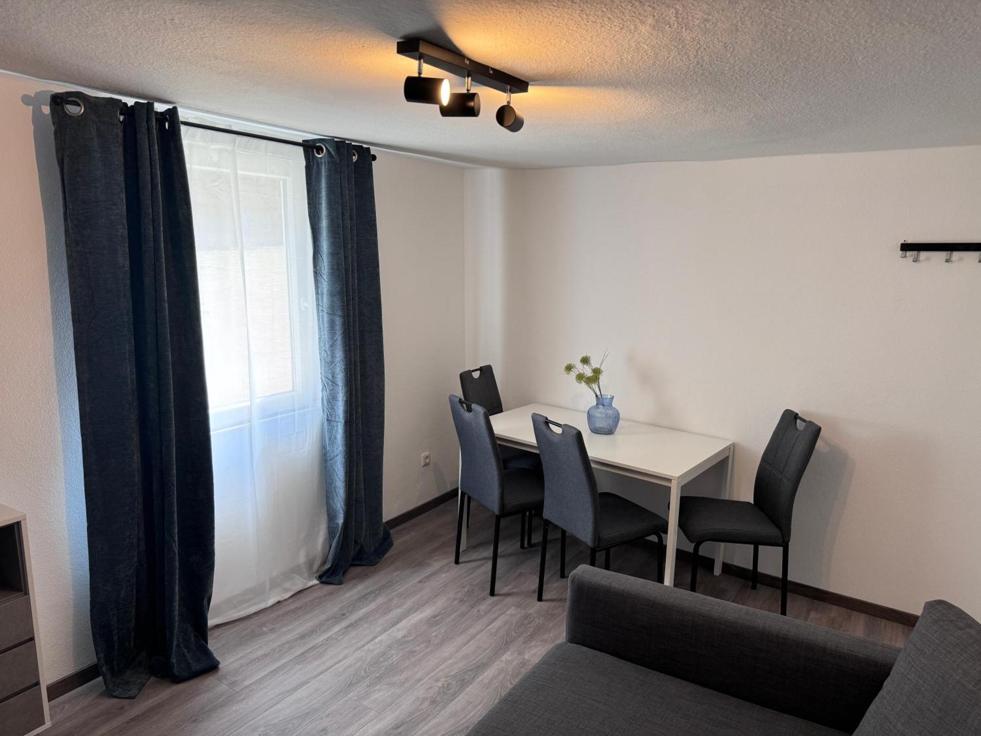 Ferienwohnung Direkt An Der Mosel Im Zentrum Von Zell Extérieur photo