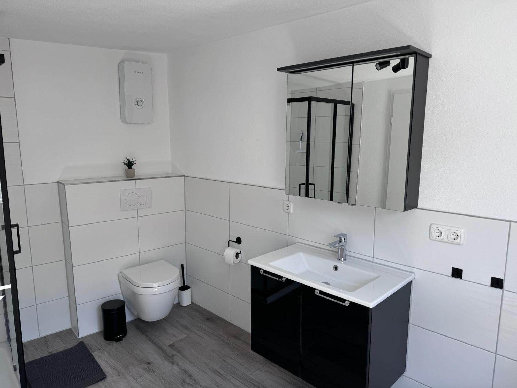 Ferienwohnung Direkt An Der Mosel Im Zentrum Von Zell Extérieur photo